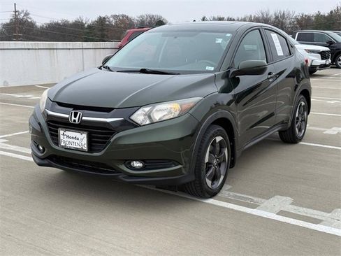 Used 2018 Honda HR-V EX image 8
