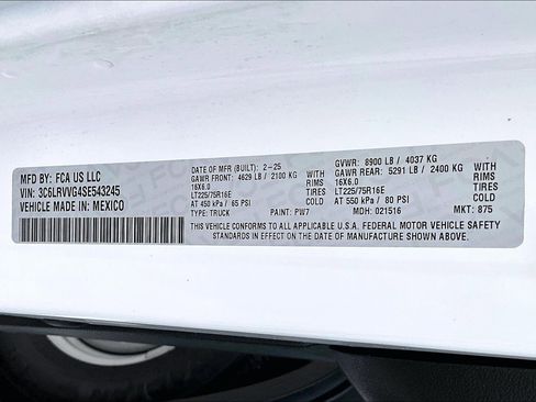 Used 2025 RAM ProMaster 2500 w/ U-Haul Equipment Group FWD image 30