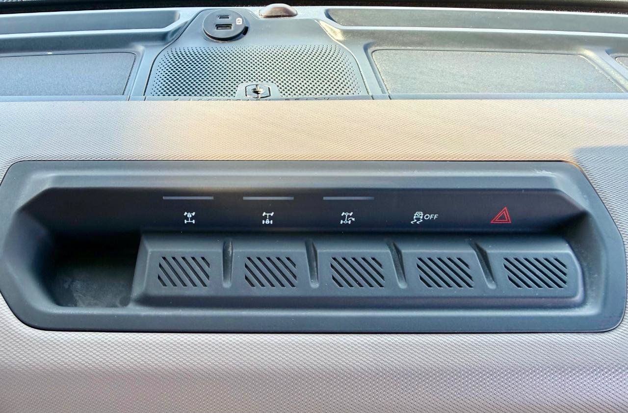 Used 2021 Ford Bronco Wildtrak AWD/4WD image 27