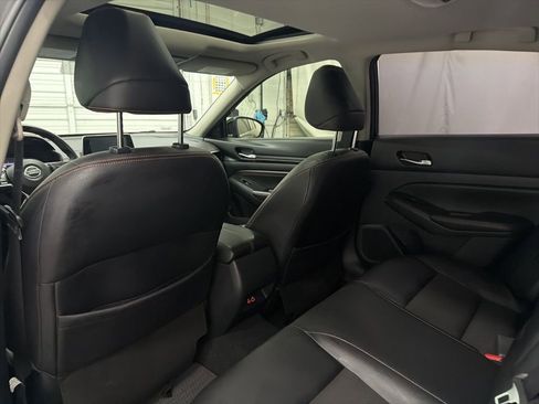 Used 2020 Nissan Altima 2.5 SR w/ Premium Package image 19