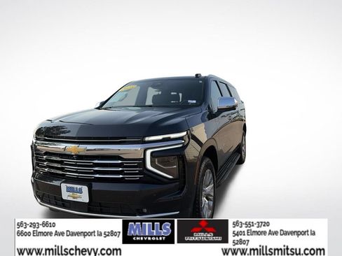 Used 2025 Chevrolet Suburban Premier AWD/4WD image 1