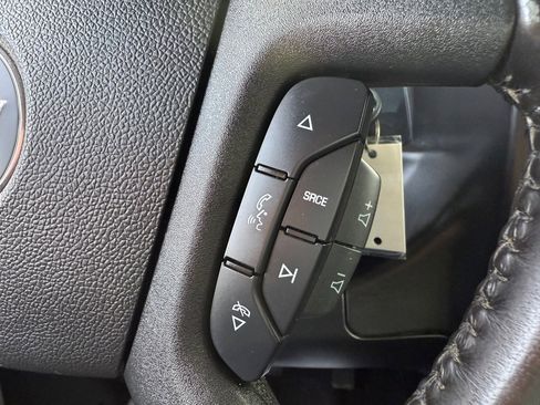 Used 2020 Chevrolet Express 2500 w/ Driver Convenience Package image 21