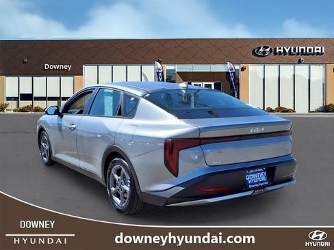 Used 2025 Kia K4 LXS FWD image 6