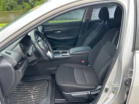 Used 2022 Nissan Sentra SV FWD image 15