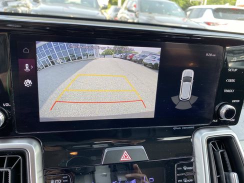 Used 2023 Kia Sorento S FWD image 12