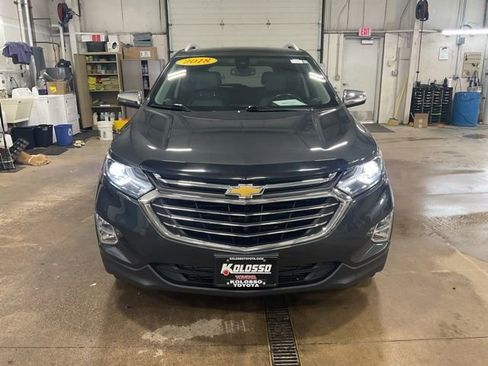 Used 2018 Chevrolet Equinox Premier AWD/4WD image 2