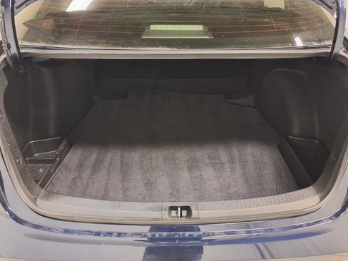 Used 2025 Toyota Corolla LE image 27