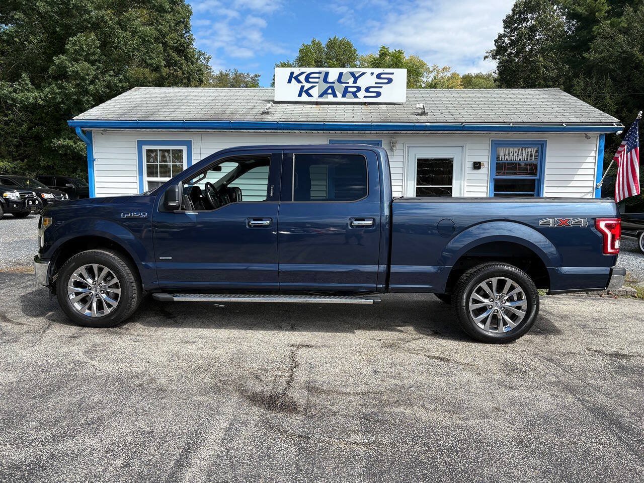 Used 2017 Ford F150 XLT w/ Equipment Group 302A Luxury AWD/4WD image 3