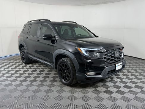 Used 2023 Honda Passport TrailSport image 7
