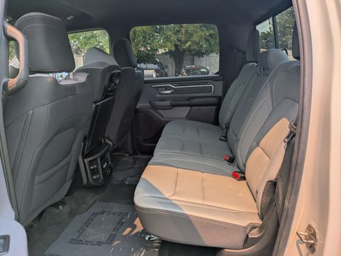 Used 2022 RAM 1500 Big Horn AWD/4WD image 29
