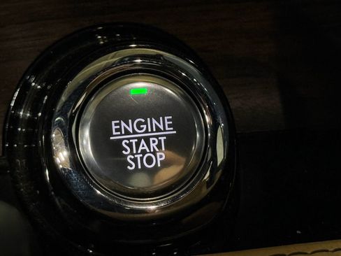 Used 2022 Lincoln Corsair Reserve image 23