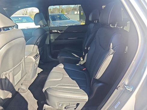 Used 2025 Hyundai Palisade Calligraphy image 32
