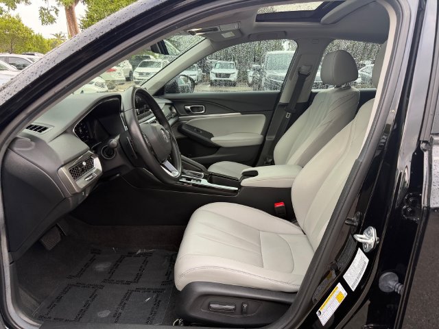 Used 2025 Acura Integra FWD image 11