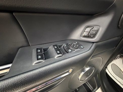 Used 2023 Ford Expedition Limited image 27