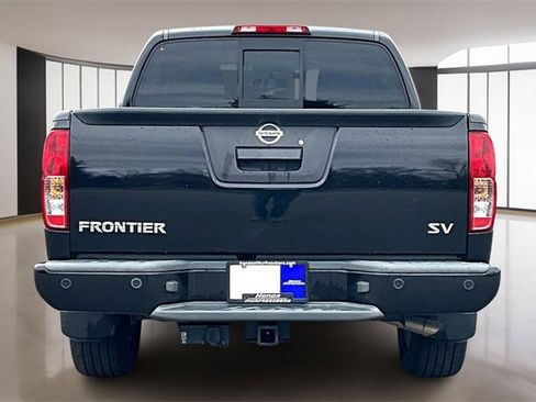 Used 2020 Nissan Frontier SV image 5