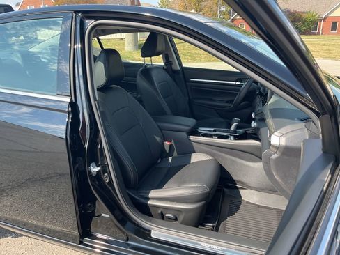 Used 2024 Nissan Altima 2.5 SL image 50