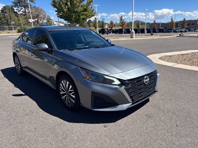 Used 2023 Nissan Altima 2.5 SV AWD/4WD image 1
