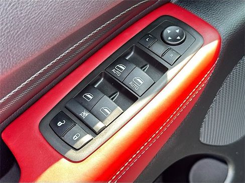 Certified 2022 Dodge Durango R/T w/ Trailer Tow Group IV image 18