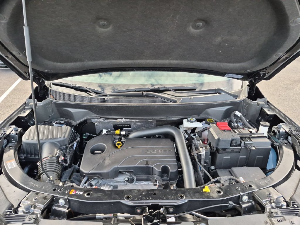 Used 2025 Chevrolet Equinox LT FWD image 35