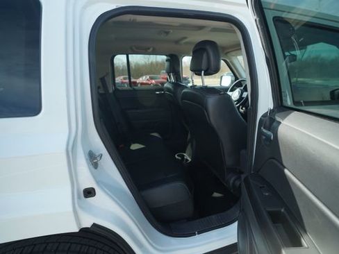 Used 2016 Jeep Patriot Sport w/ Power Value Group image 21