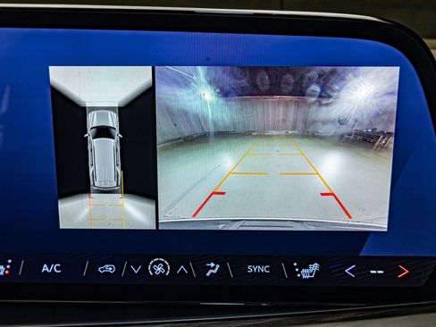 Used 2025 Chevrolet Tahoe Z71 w/ Z71 Off-Road Package image 21