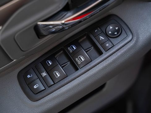 Used 2018 RAM 2500 Big Horn w/ Harvest Edition image 48