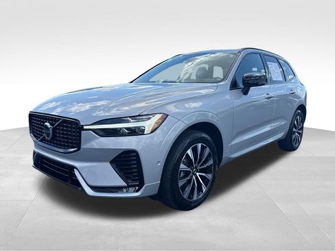 Used 2025 Volvo XC60 B5 Plus AWD/4WD image 2