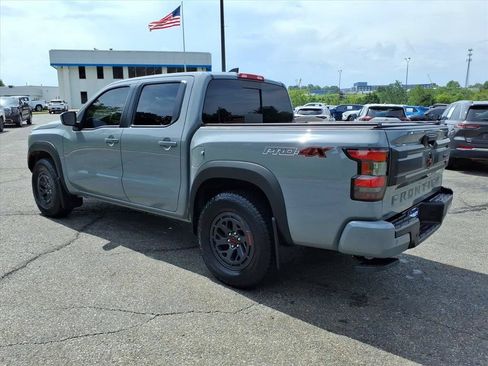 Used 2025 Nissan Frontier PRO-4X AWD/4WD image 5