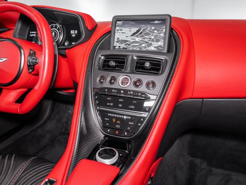 Used 2023 Aston Martin DB11 V8 Coupe image 22