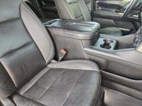 Used 2023 Chevrolet Tahoe Z71 w/ Luxury Package AWD/4WD image 9