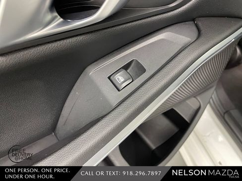 Used 2024 BMW 330i xDrive Sedan image 34