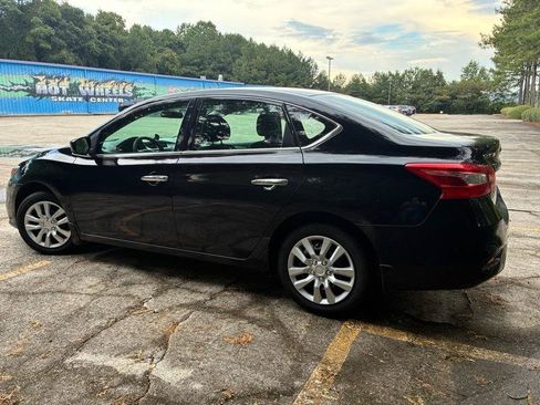 Used 2017 Nissan Sentra S FWD image 11