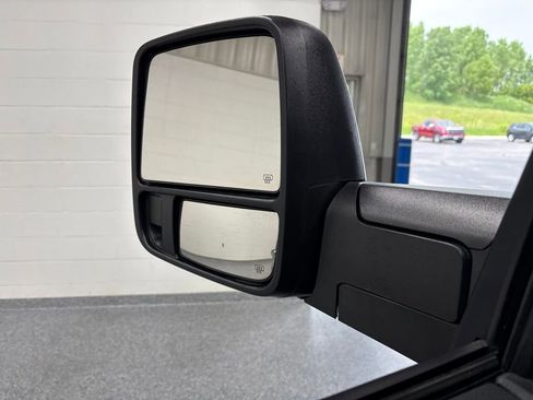 Used 2024 RAM 2500 Big Horn w/ Night Edition AWD/4WD image 47