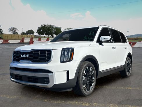Certified 2024 Kia Telluride SX Prestige AWD/4WD image 5