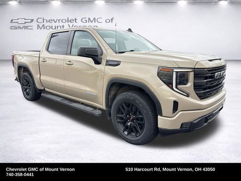 Used 2022 GMC Sierra 1500 Elevation w/ LPO, Elevation Black Package AWD/4WD image 9
