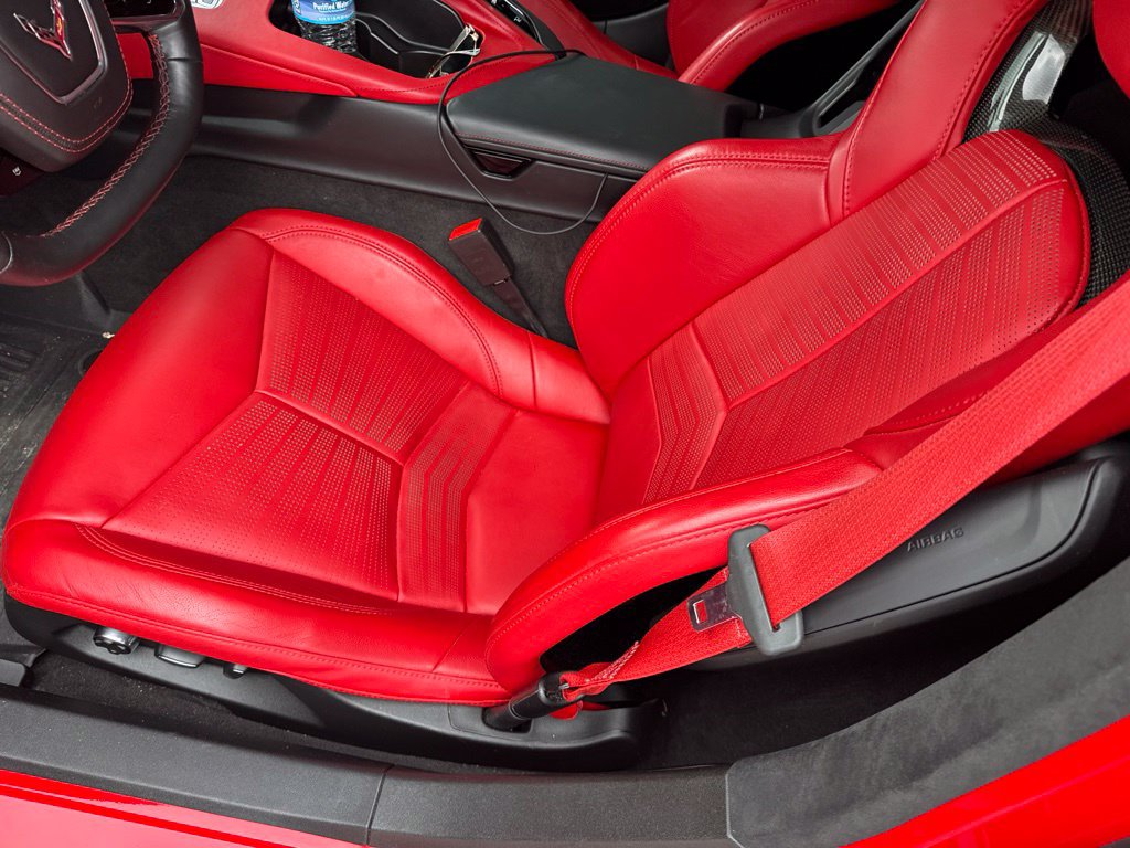 Used 2022 Chevrolet Corvette Stingray Premium Cpe w/ Z51 Performance Package RWD image 9