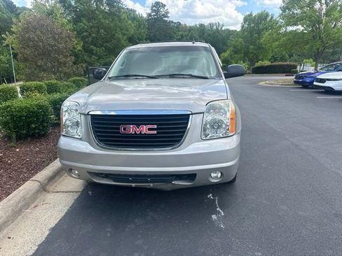 Used 2007 GMC Yukon SLT w/ SLT Preferred Equipment Group AWD/4WD image 5