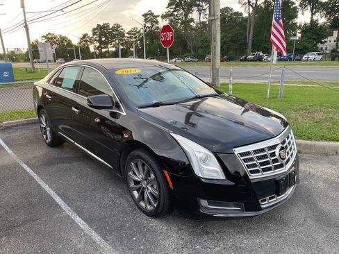 Used 2014 Cadillac XTS w/ Rear Seat Comfort Package image 7