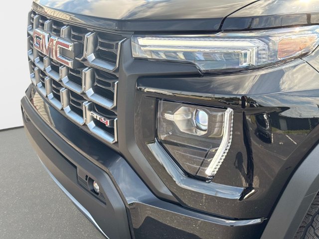 New 2026 GMC Canyon AT4 AWD/4WD image 9