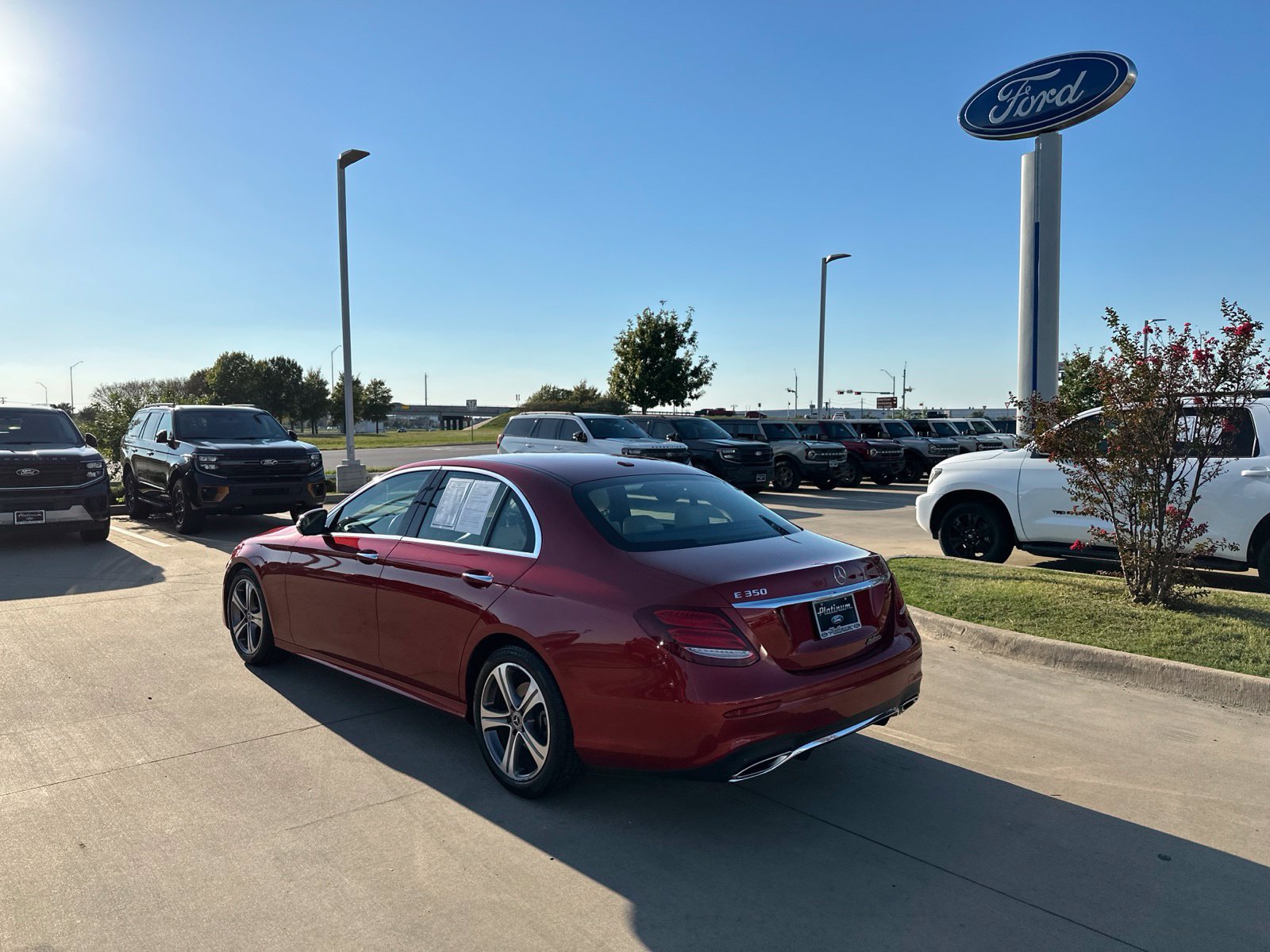Used 2020 Mercedes-Benz E 350 Sedan image 3