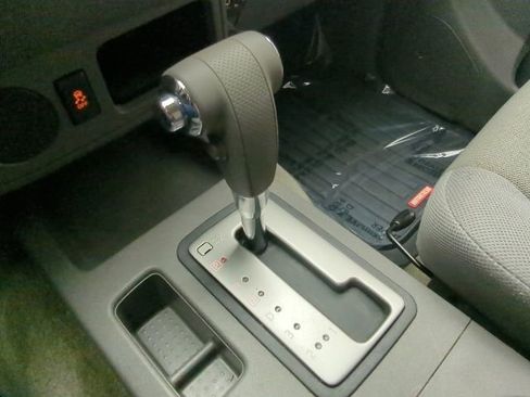 Used 2018 Nissan Frontier S image 17