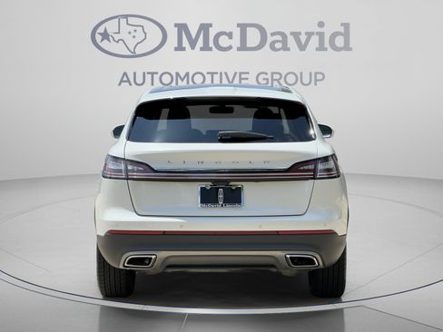 Certified 2022 Lincoln Nautilus Reserve AWD/4WD image 6