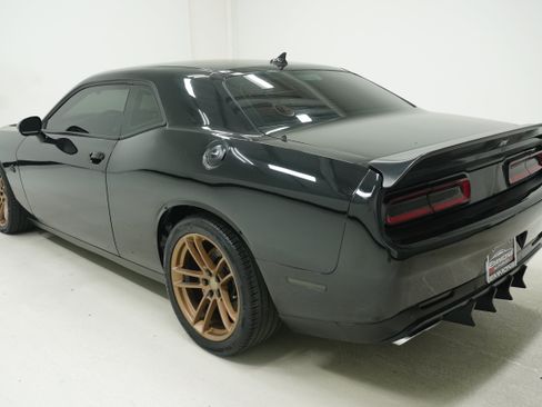Used 2020 Dodge Challenger R/T Scat Pack w/ Plus Package RWD image 6