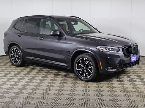 Used 2024 BMW X3 xDrive30i AWD/4WD image 2