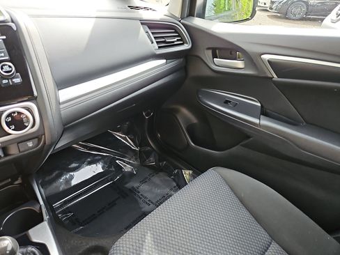 Used 2019 Honda Fit LX image 23