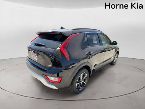 New 2026 Kia Niro LX FWD image 4