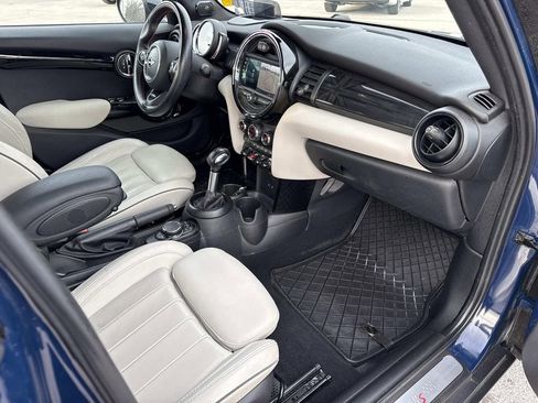 Used 2019 MINI Cooper S image 30