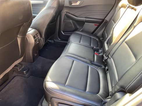 Used 2022 Ford Escape SEL FWD image 18