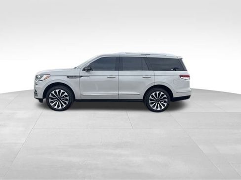 Certified 2024 Lincoln Navigator Reserve image 2