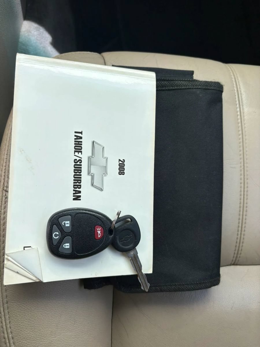 Used 2008 Chevrolet Tahoe LT w/ LT Preferred Equipment Group AWD/4WD image 15